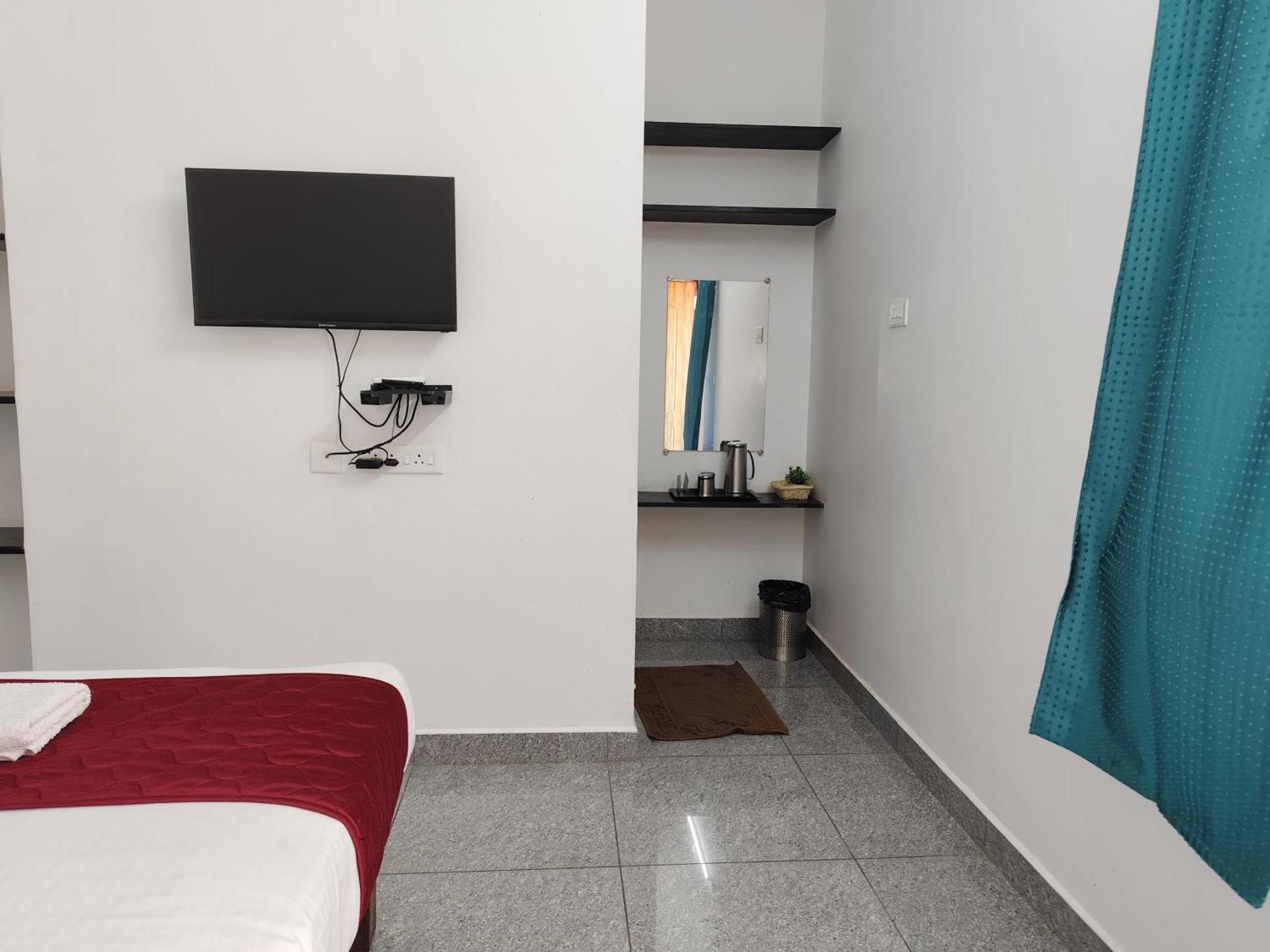 De' Capital Hotel Puduccseri Kültér fotó